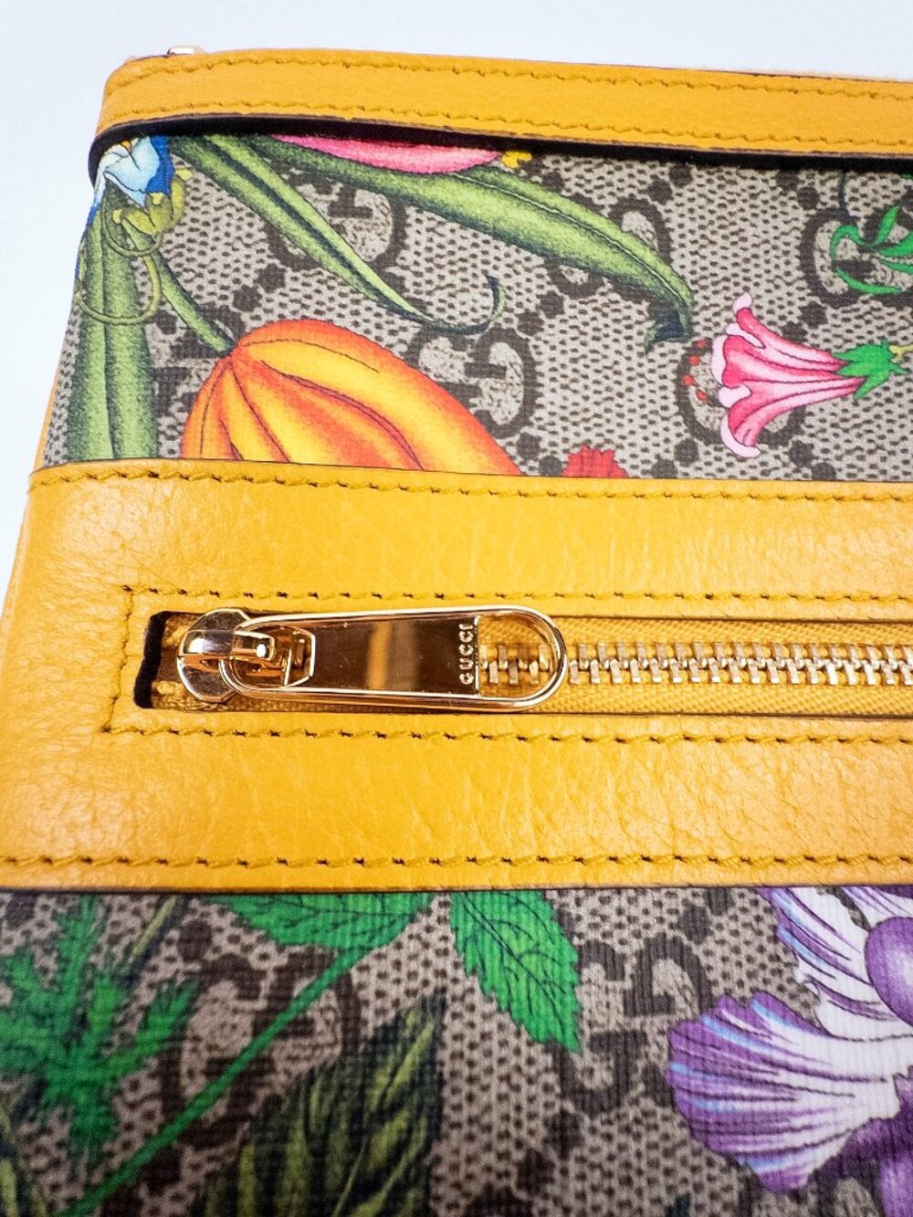 Gucci Ophidia GG Supreme Flora Yellow Medium Pouch Clutch Like New Hologram Box - Picture 7 of 13